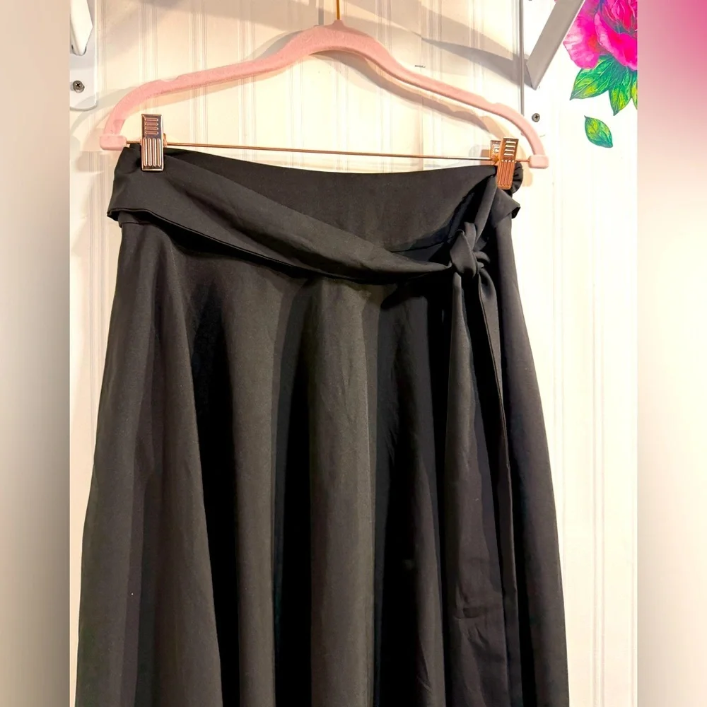 NWOT Belle Poque Elegant Black Women's‎ Skirt Sz M